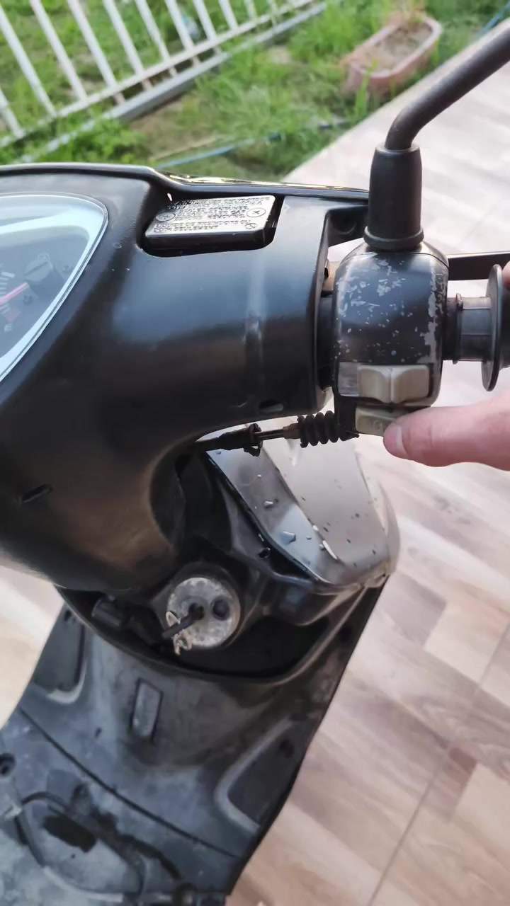 سلام عليكم
للبيع دراجة ماكس عدله مال رمبه بوشه 49 بلادي كاربريتر بلادي ماشيه 21 الف دراجة مكفوله من كل شي ونشطه كلش عداد مسافه و كيج كله شغال مرايات بلاديه كفراتها ام نار البلاديه دراجة ما ناقصها اي شي و جيب الف مصلح وياك سعر (مليون) مكاني كركوك للتواصل: ‏‪***********‬‏
