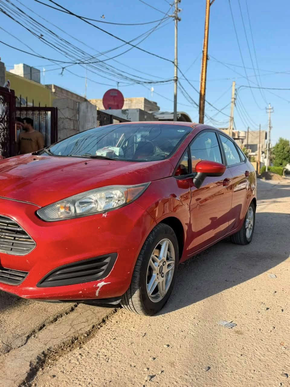 2019 FORD FIESTA, SE للبيع
السلام عليكم 
فورد فييستا ٢٠١٩ محرك ٤ سلندر ١.٦ رقم اربيل
مواصفاتها معروفة شاشة صغيرة كامرا خلفية تبريد جيد جداً دوشمة جديدة وصدر امامي خلفي جديد
وارد امريكي كلين حادثها بأمريكا موضح بالصور وبيهه طخة صغيرة بالدعامية الخلفية هنا بالعراق
صاحبها رايدهه ب٩٠ وبيها مجال 
مكلف بالنشر فقط رقم صاحب السيارة *********** 
موجود واتساب وخط.
