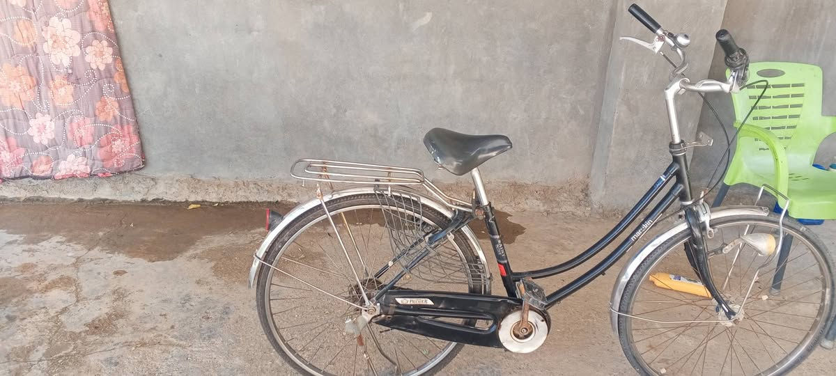 باسكل البيع نضيف حجم 26كلشي نضيف بيه بس تير اليوره بيه بنجر  سعر 70وبيه مجال وشراي يجي خاص


**إذا كنت صاحب هذا الإعلان وتريد حذفه لأي سبب، رجاءا أرسل رسالة إلى الدعم الفني**