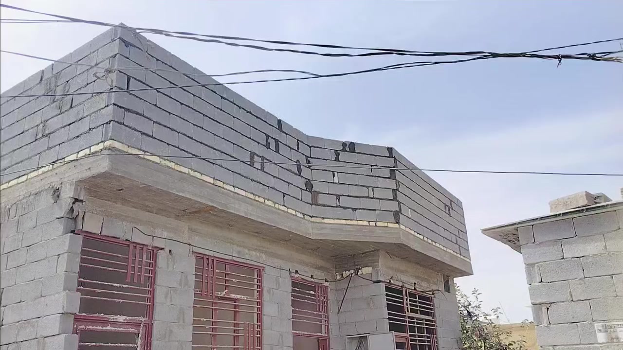 السلام عليكم 
خلفة بناء ولبخ وترميم بيوت متفرغ 
مستمر بل عمل
للأتصال ***********
