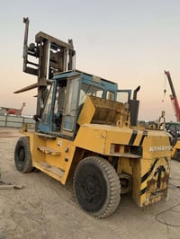 شوكية كوماتسو • 10 طن • البصرة الزبير