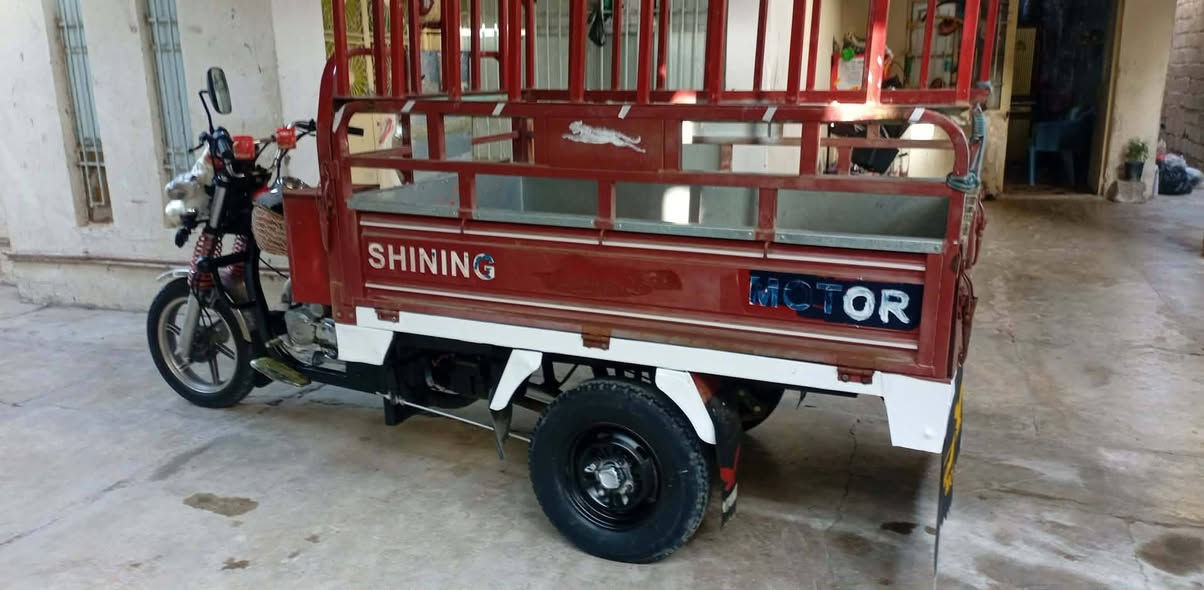 ستوته البيع موديل 2019 أوراقها كامله سعر 1600 بيها مجال ***********
