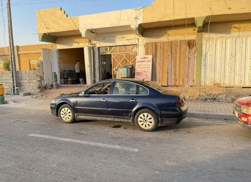 فولكسفاغن باسات 2001 ما عايزهه كلشي بس تشغل وتمشي كير
عادي وفول
ومحرك بي تبخير
صبغ عام
ورقم بغداد سنويه بأسمي التحويل شوكت ما تريد ترايك جاي من البصره بشويه
سعرهه ٣٥وبي مجال♦️ بيع أو مراوس ♦️
*********** 

***********
