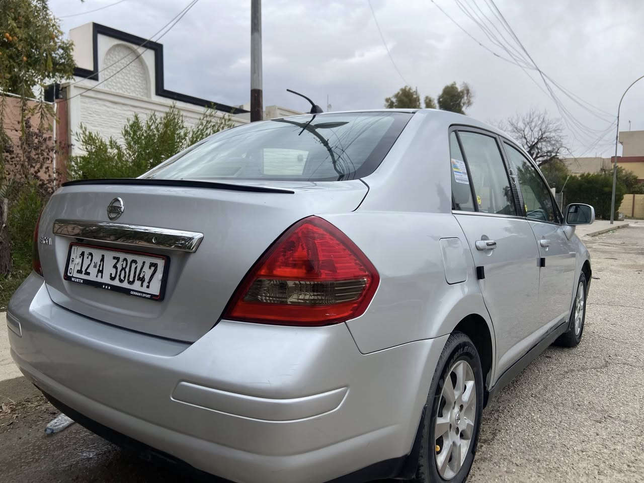 ‼️نيسان فيرسا للبيع

طخم نضيف
تايات جدد
كشنات مخمل الاصلي
كير شرط
محرك شرط
تبريد تدفئة 
رقم وهزه جديد نينوى 
شرط التحويل والوكاله
بيها جاملغ الامين الامامي فقط الباقي شرط
للتواصل
السعر ٨٦ وبيها مجال
***********
