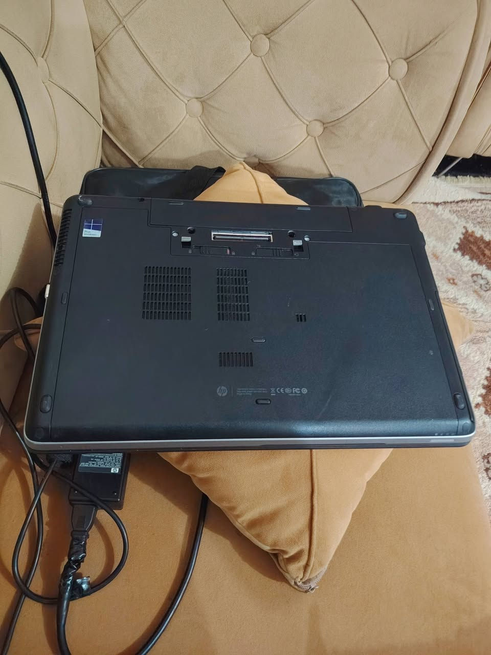 السلام علیکم لابتوب للبيع

                        هذا الجهاز هو لابتوب من نوع HP ProBook 650 G1، يأتي بمعالج Intel Core i5 من الجيل الرابع وسعة تخزين 256 جيجابايت.المعالج: Intel Core i5-4310M بسرعة 2.70 جيجاهرتز.الذاكرة (RAM): 16 جيجابايت DDR3.التخزين: 256 جيجابايت SSD.رسومات: Intel HD Graphics 4600.
شاحنه اصليه وياهه وماوس وحقيبه
سعره 240 وبيه مجال
مكان كربلاء
***********
