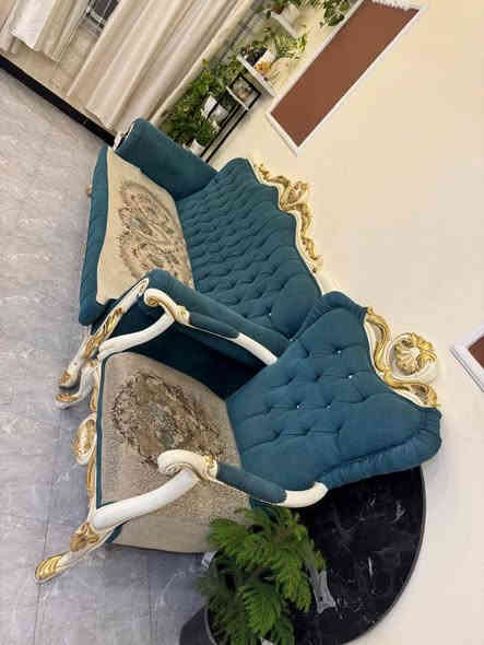 #تخم ملكي زان تركي #
فول نظافه 
مقاعد 10
العنوان. شهداء البياع 
سعر الشراء. 15ورقه
سعر البيع مستعجل 
(مليون) 
 بيه مجال بسيط
 واتساب***********
