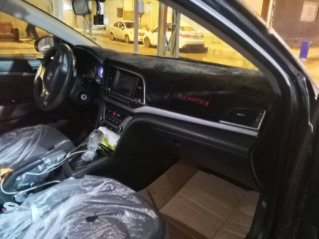 النترا 2017 وارد امريكي مكينه دوش
السياره جاهزة مجهزة 
رقمها ألماني تحويل ثاني يوم
السعر 110 وبيها مجال 
رقم صاحب السي*********** البصرة, العراق
