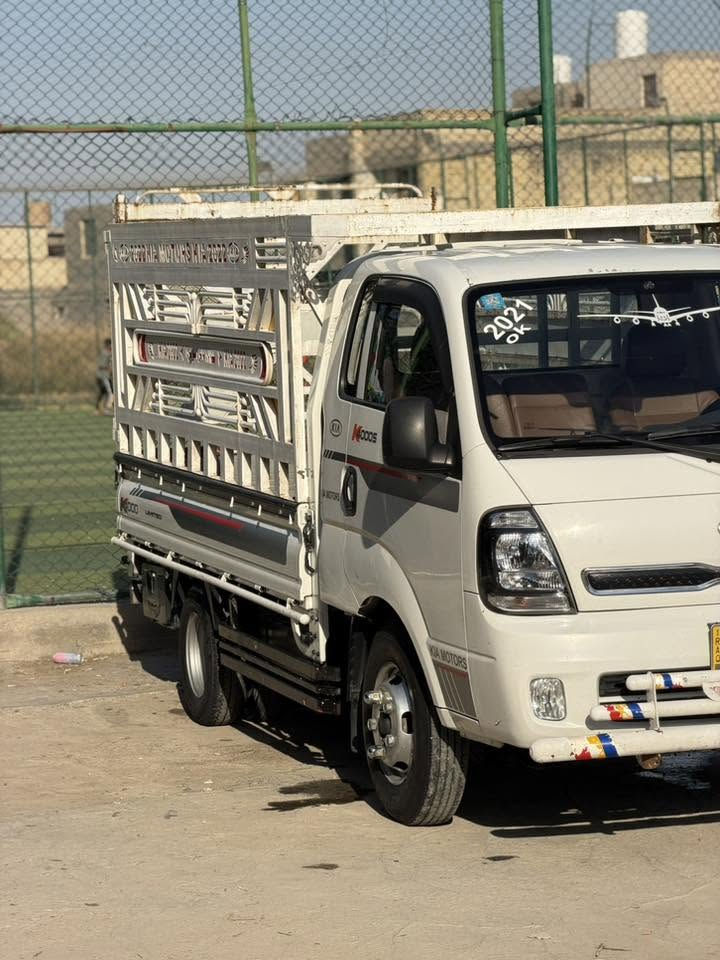 سلام وعليكم
كيه فحل 2021
ماشيه 130
محوره كامله السياره خير من الله 
*********** 
بغداد. سياره
