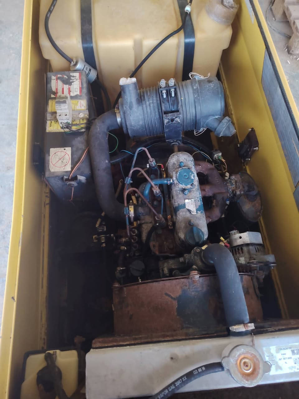 سلام عليكم مولد كابوتة 7KVA ٣سلندر سيت ابلادي نظام حماية كامل تشغيل أو إطفاء ذاتي مكينة بحالة جيدة نضافة المكينة 80%
7KVA
زورنا في موقعنا ديالى بعقوبة الصناعة الثانية مقابيل نهاية حي المعلمين
للاستفسار الاتصال على الأرقام التالية
***********
***********
من الله التوفيق للجميع
