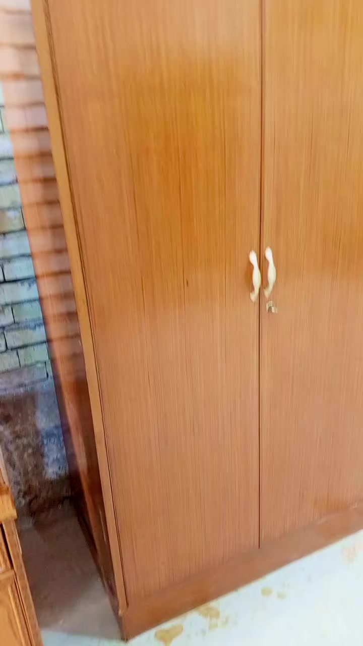 اللهم صل على محمد وال محمد اليوم جبنالكم كنتور ابو ست بواب داخل خارج صاج نضافة 90 بل  ميه سعر 250او بيه مجال مكاني بغداد مدينة الصدر مراسل على خاص ***********
