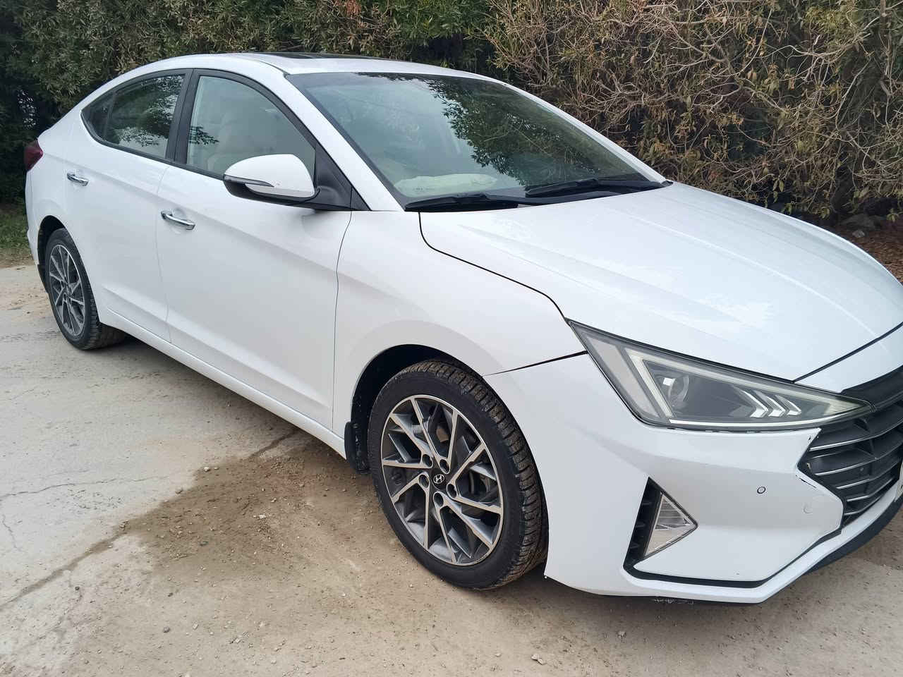 النترا 2020خليجي فول واحد على واحد
كفاله عامه كير مكينه تبريد حداديه 
فول موصفات فتحه حساسات امامي خلفي 
تحكم ستيرن جنطه ذكي
رقم اربيل بسم الشركه
السعر 158 بيها مجال قليل حك الجيه
مكان السياره نجف تواصل ***********
