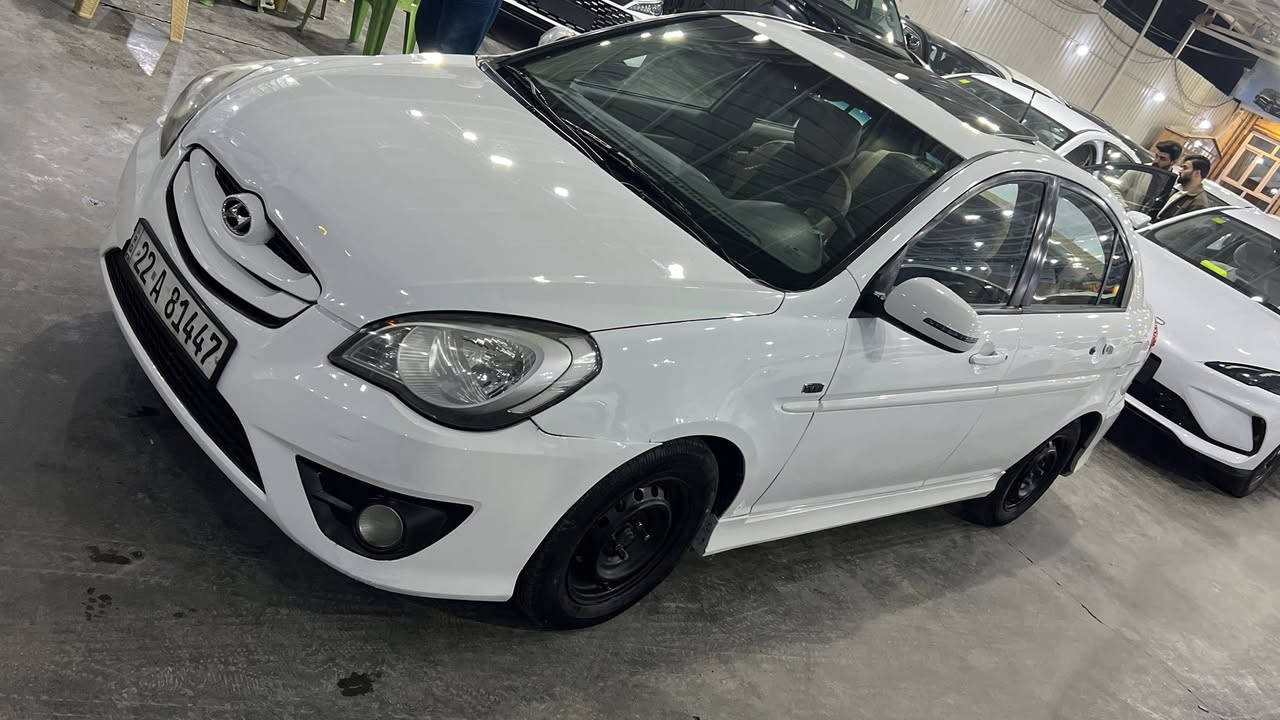 هونداي اكسنت  خليجي 2011
سياره مكفوله من الصبغ  فوول مواصفات كشنات جلد فتحه سياره نظيفه سعر 98 ورقه وبيها مجال للشراي لاستفسار اتصل عل 

***********
