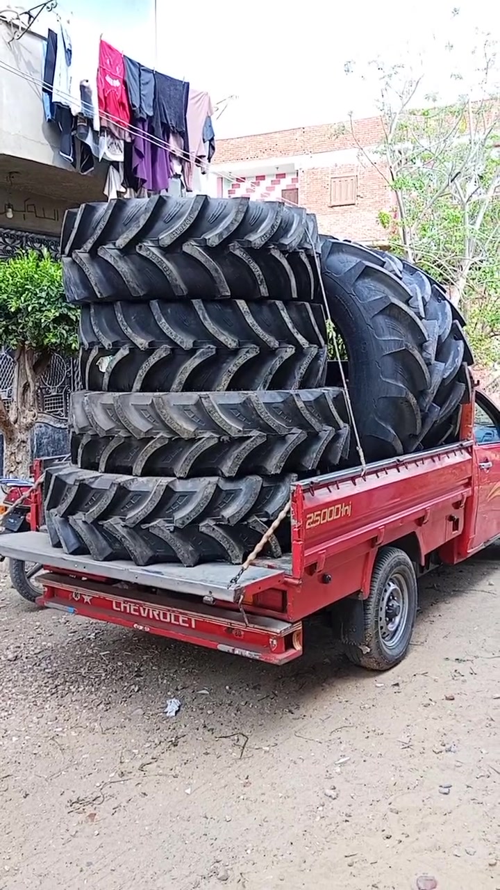 قل ماشاء الله تبارك الله 
ربنا يبارك 
580/70/38
480/70/28
420/85/34
جميع المقاسات وجميع الأنواع في مكان واحد 
أيمن أحمد لتجارة الجرارات والإطارات 
01099002757
01028502277


**إذا كنت صاحب هذا الإعلان وتريد حذفه لأي سبب، رجاءا أرسل رسالة إلى الدعم الفني**