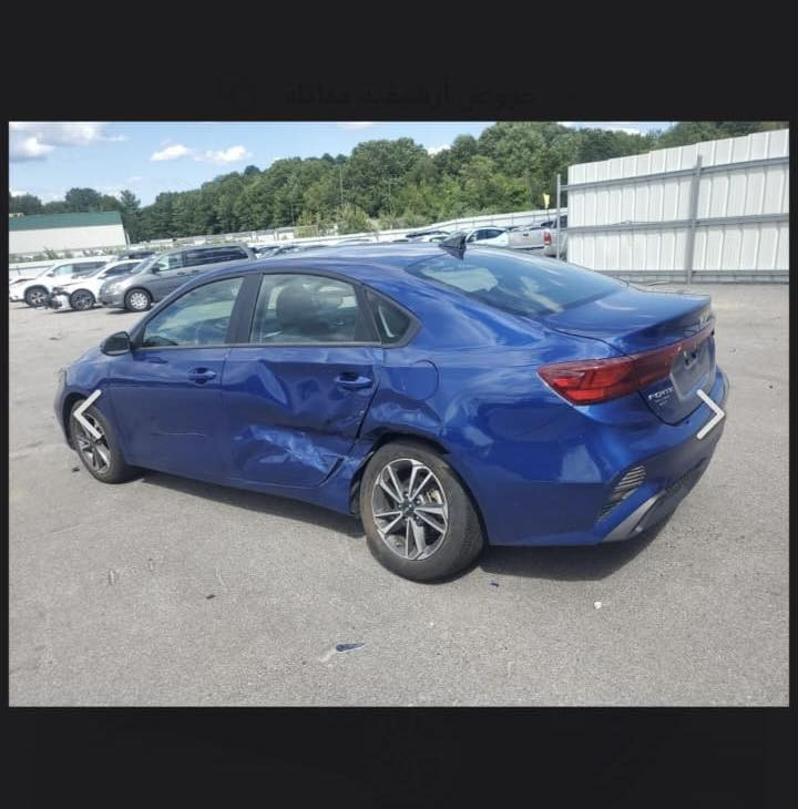 سلام عليكم كيا فورتي LX حادث كما موضح بل صوره جانبي بدون يرباك موديل 2023 سياره جديده امثلح ومرقم بغداد كامل السياره ابسمي مكاني بغداد السعر 165 وبيهه مجال للشراي للستفسار (***********)
