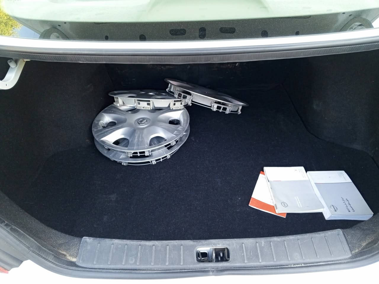 السلام عليكم نيسان سني 2025 رقم اربيل الدولي انكليزي سنوية وهزة وفحص كله جديد بسمي بيه جاملغ وبنيد مبدلات والباقي مكفول شرط ماشية 35 كم حقيقي سيارة جديدة حيل مال جناي وجاهزة من كلشي مكينة كير حدادية تبريد كله كفالة شرط ملاحظة مكينة والكير مامفتوحات علا وضع الشركة مكاني كربلاء السعر 112 وبيه مجال للشراي الرقم ***********
