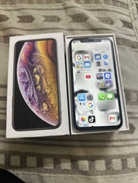 ايفون اكس اس • ٦٤