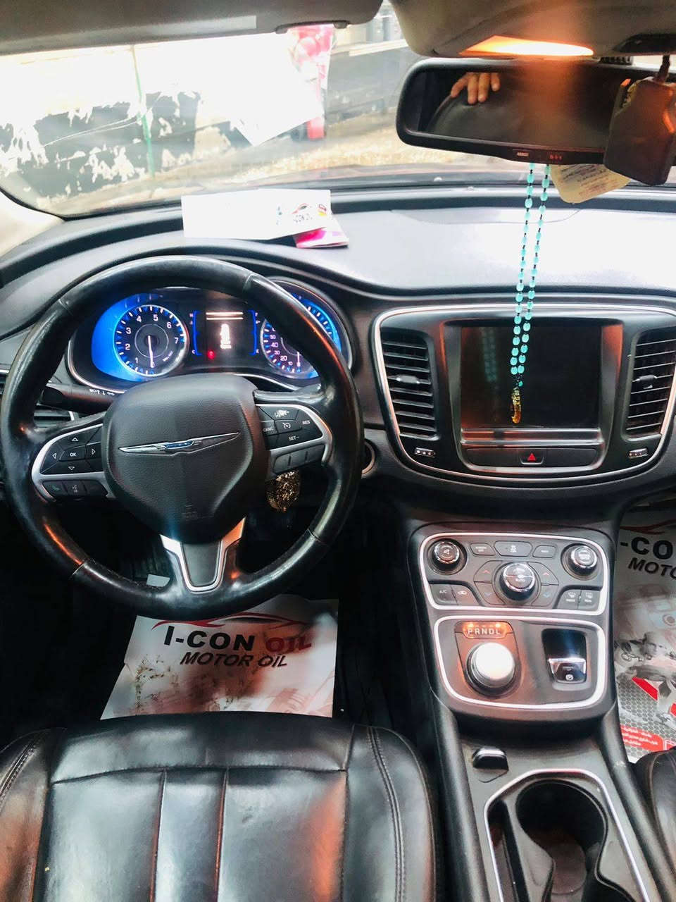 ‏ Limited C200 16 
‏2400Vvt
حره 
حادثها مال امريكا باب السايق والباب الي بصفه
حادثها اني الي سويته باب السايق والباب الخلفه
٣ بصمات
باب السايق بصمة فتح وقفل 
كشنات جلد 
تحكم ستيرن
مانع انزلاق
كروز سرعه
تبريد قطعتين
تشغيل عن بعد
شاشه كبيره
كامره دواره
تدفئة كشنات وستيرن
اضافه للمواصفات مال c200 الاعتياديه
ماشيه 138 كيلو
فول عدا السلايد 
المكان بغداد الغزالية
الاتصال *********** الفارس, صلاح الدين
