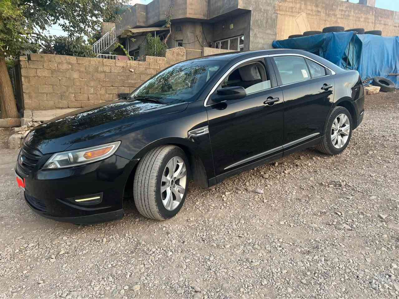 بە ناوی خوای گەورە 
فۆرد تەورەس ٢٠١١ بۆ فرۆشتن ژمارەی هەولێرە بەناو کردن بەشەرت سەنەوی تا ٢٠٢٨ تازەیە
٢ دەرگای بۆیاخی هەیە بە بێ ناوگرتن بێ تەقەو ڕەقەیە 
مواسەفات sel ناو زەردە ٢٠٣٠٠٠ ڕۆیشتووە 
ماڵی دۆستە گۆڕینەوە ناکەم لەگەڵ ڕێزما
داوای ٩٢ وەرەقەی لێ ئەکەم و کەمێک مەجال
مشتەریت تەلەفۆن بکە لە سلێمانیم ژمارە ئاسیاکە ڤایبەر و وەتسئاپی لەسەرە

***********
*********** السليمانية, العراق
