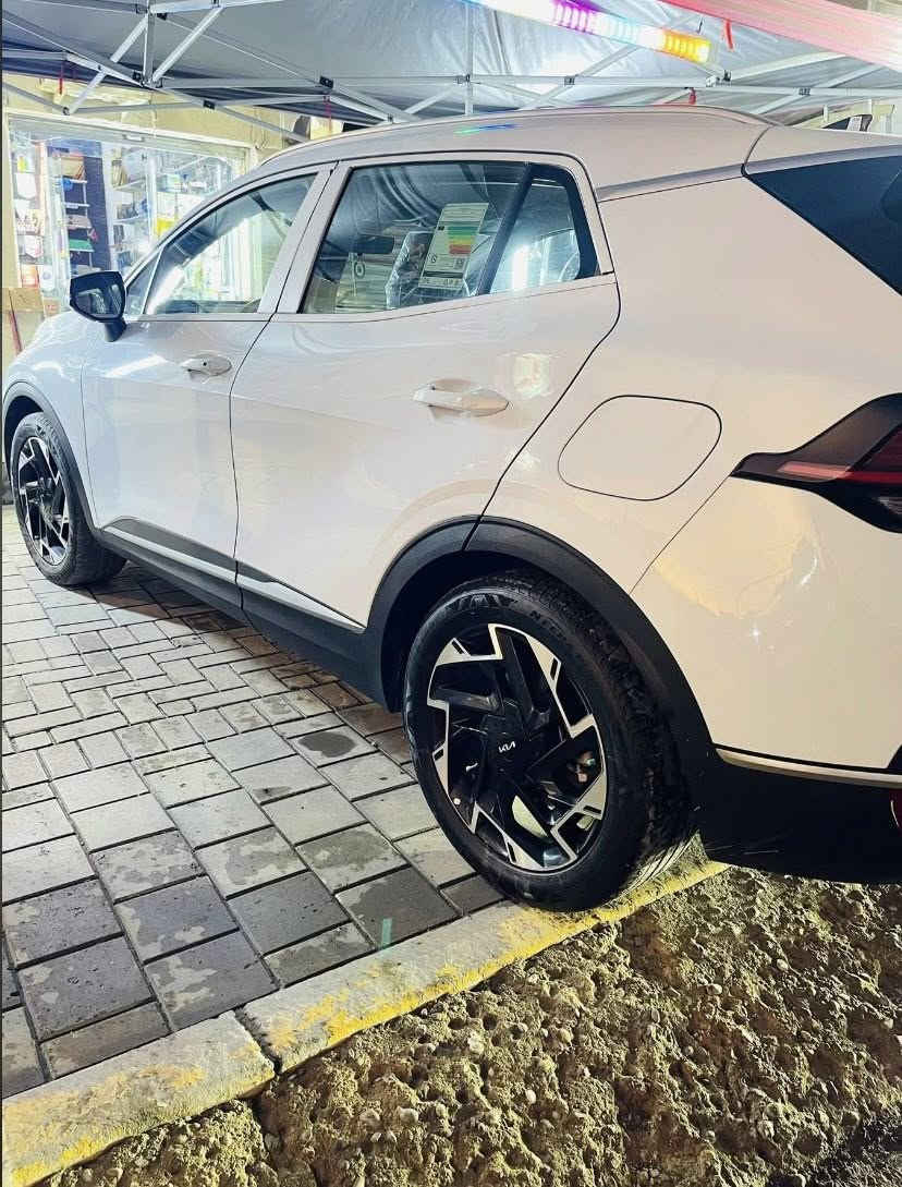 كيا سبورتج 2023 وكالت الدوليه / رقم بغداد الجديد /باسمي

_مكفوله من الضربه والصبغ والتبديل 
_بصمه/تشغيل عن بعد
_كراسي كهرباء
_تدفئه كشنات 
_تدفئه ستيرن
_محرك 2000 دوش
_هاندي بريك بصمه 
_شاحن واير ليس
_اريل نفكيتر
_حساس امامي-خلفي
_قطعتين تبريد
_لايت زنون LED
_بك لايت LED
_شفتات ستيرن
_مثبت سرعه
_ 4 انضمت قياده 

*********** / بغداد
