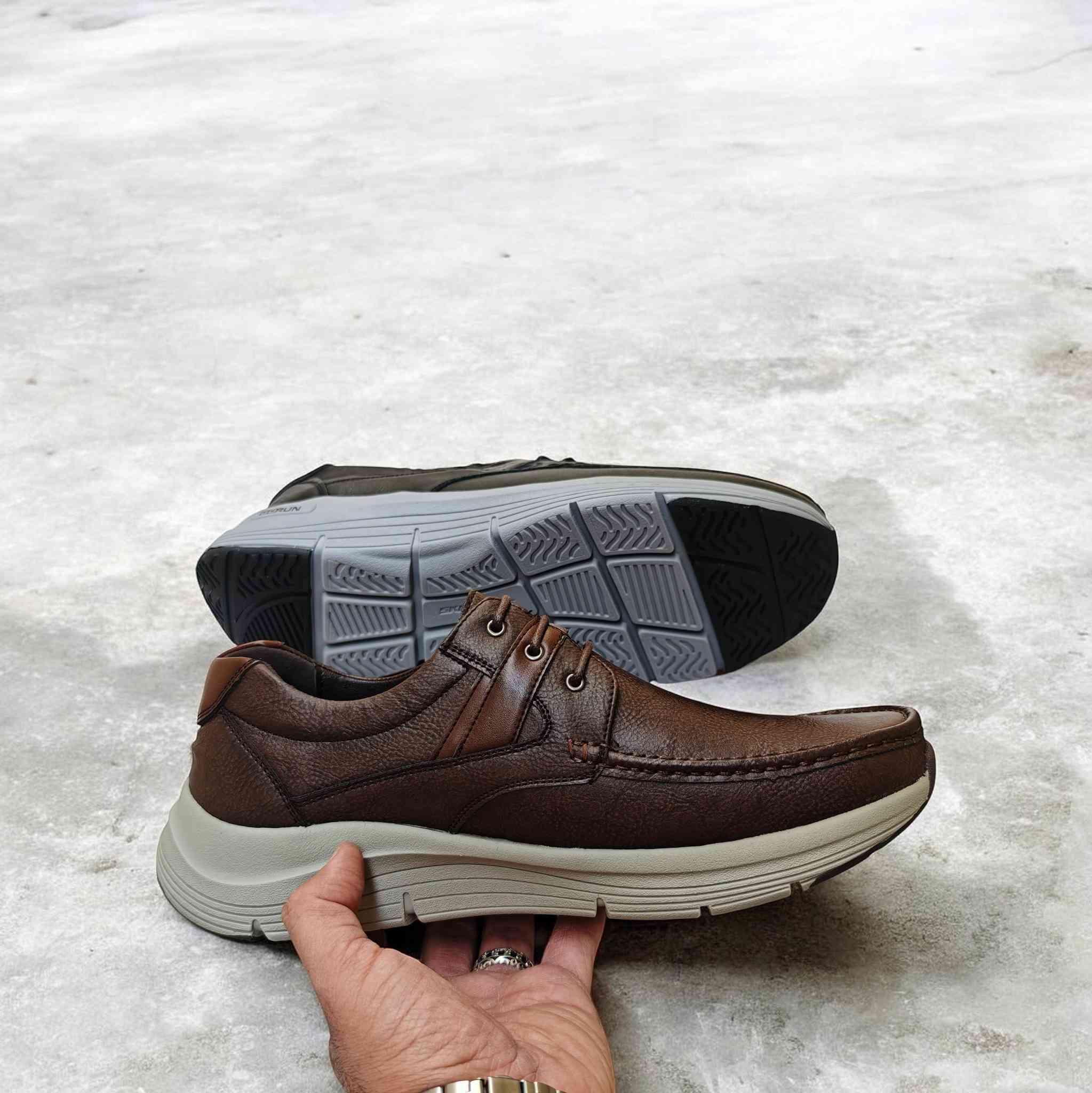 🔴 جلود Skechers 🔴
السعر السابق 52 الف ❌
السعر الحالي 39 الف لاول 5 زبائن يحجزون 😍
تصميم جديد يناسب الرسمي والكجول 
✅ جلد  ناعم و فاخر
✅دبان طبي اصلي
✅ كعب مريح مناسب لساعات عمل طويله
✅ ألوان : أسود – جوزي 
✅القياسات فقط المكتوبه على الصور
إذا تريد حذاء شكله رسمي وراحته سبورت… هذا اختيارك الذكي.
                     🤩الكميه محدودة 🔥
                      👍🏿 للحجز راسلنا خاص
✅متوفر توصيل لكافة المحافظات 5 الاف فقط 
✅ التواصل عبر الواتس اب ***********
