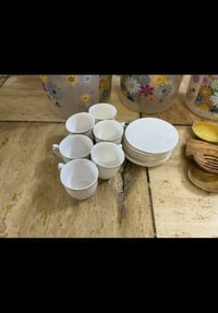 كلهن • تواصل خاص • للبيع