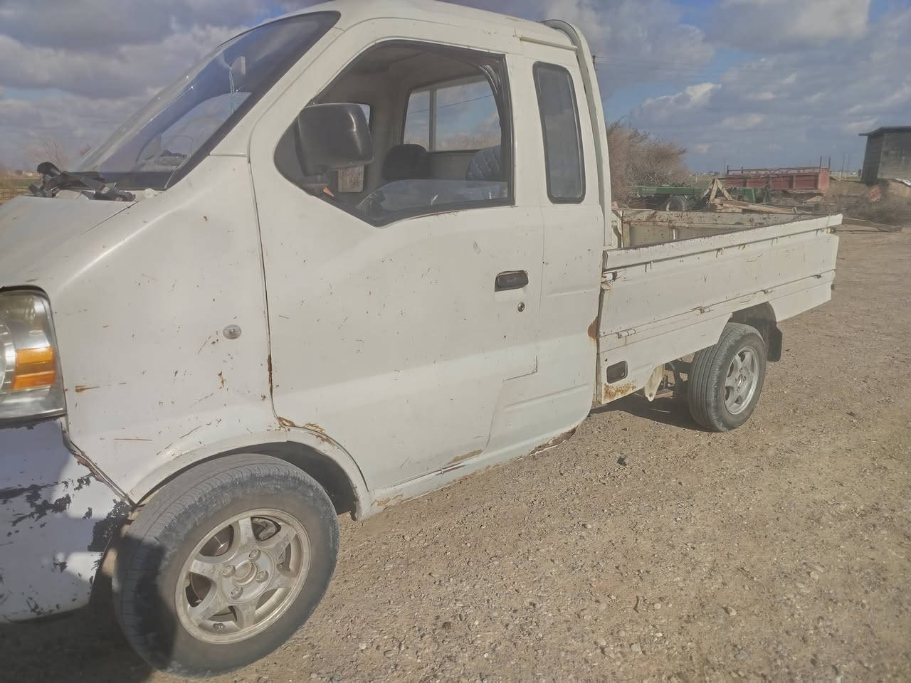 سلام عليكم  سياره هيفه  للبيع السعر 18ورقه وبيه مجال انتصل ***********
