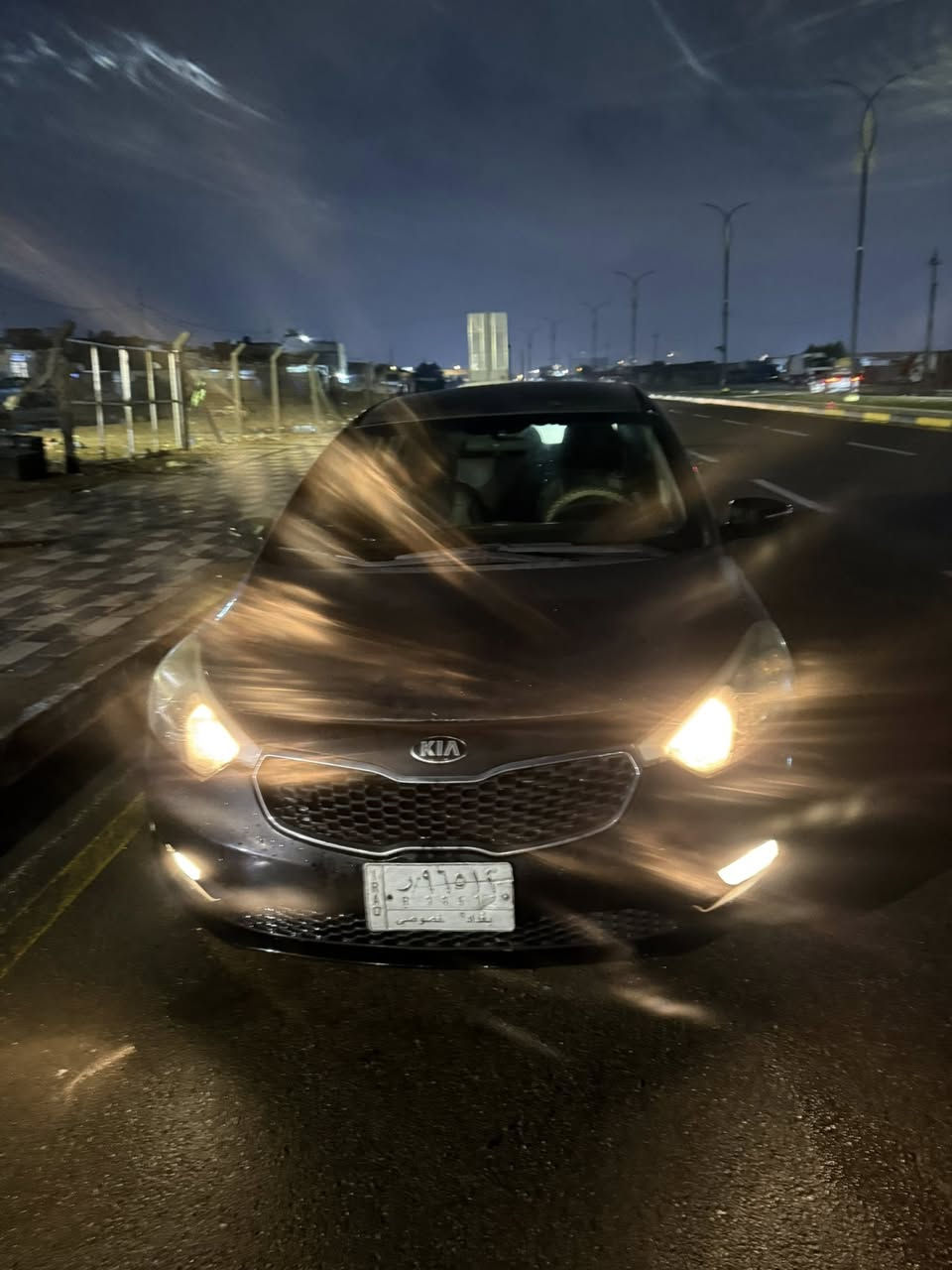 السلام عليكم كيه فورتي 2015 أمريكي صبغ ثلاث قطع بدون دواخل سياره خير من الله باسمي رقم بغداد السعر 75 ورقه قفل بيع سريع مكان السياره بغداد تبريد ثلج صدر امامي خلفي جديد ***********
