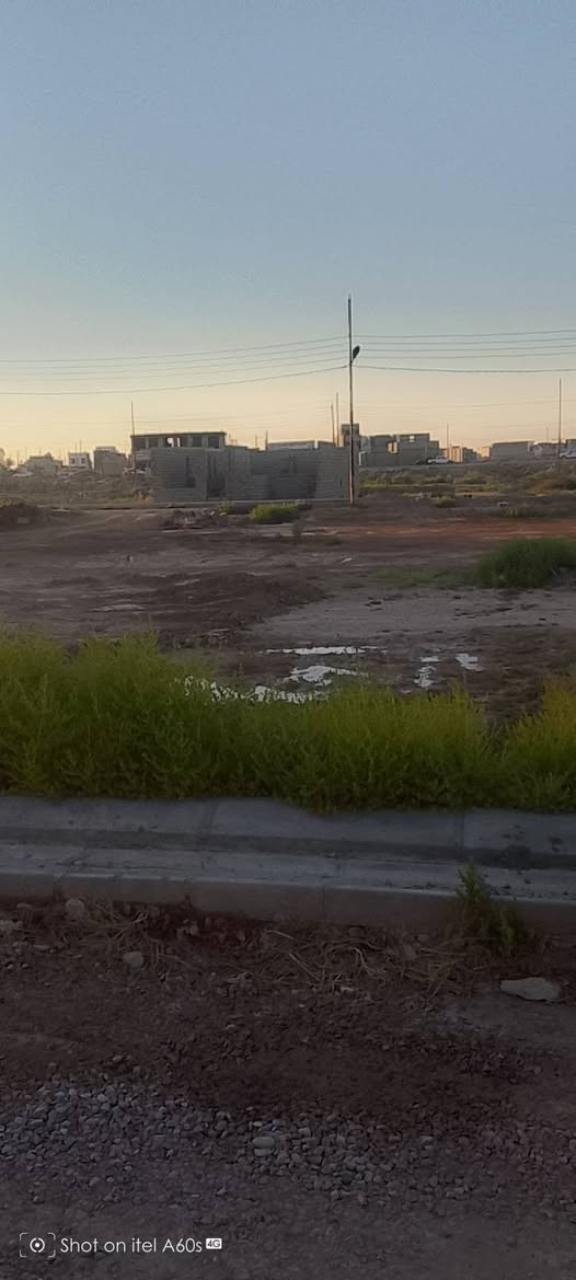 قطعة ارض طابو زراعي سند 25 للبيع على طريق الحولي ام العظام قريبه على شارع خدمات كامله مساحة القطعة 100م واجهة 5وونزال 20 الاستفسار ***********

