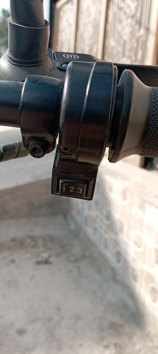 السلام عليكم متاح باسكل شحن شغال فول اشاير لد وبصمة تشغيل عن بعد كامل من كلشي نقصة فقط بطاريات سعره 170 وبي مجالل
*********** واتساب مكان بابل قضاء القاسم.ع
