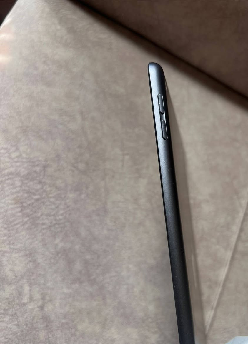 ايباد ٩ ايفون مستعمل قليل كلش جديد  اخذته ب700  وكسرو بسعره هواي


**إذا كنت صاحب هذا الإعلان وتريد حذفه لأي سبب، رجاءا أرسل رسالة إلى الدعم الفني**