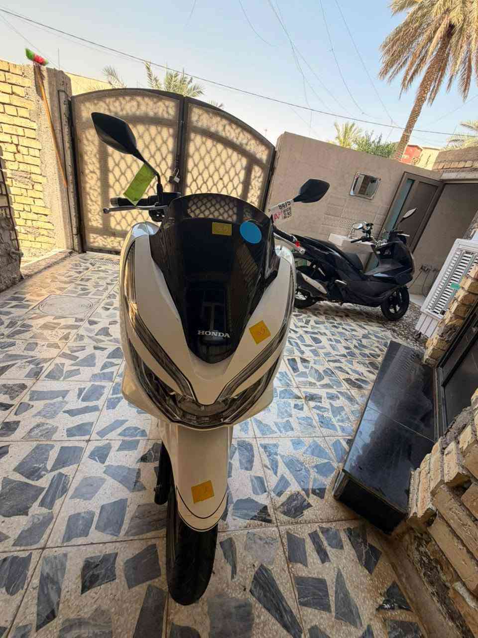 للبيع بي سي اكس جيل ٣ بصمه البارحة منزلهة رمبه محرك ١٥٠ ياباني السعر ٢٧ بيها مجال مكاني بغداد الدورة ‏‪***********‬‏
