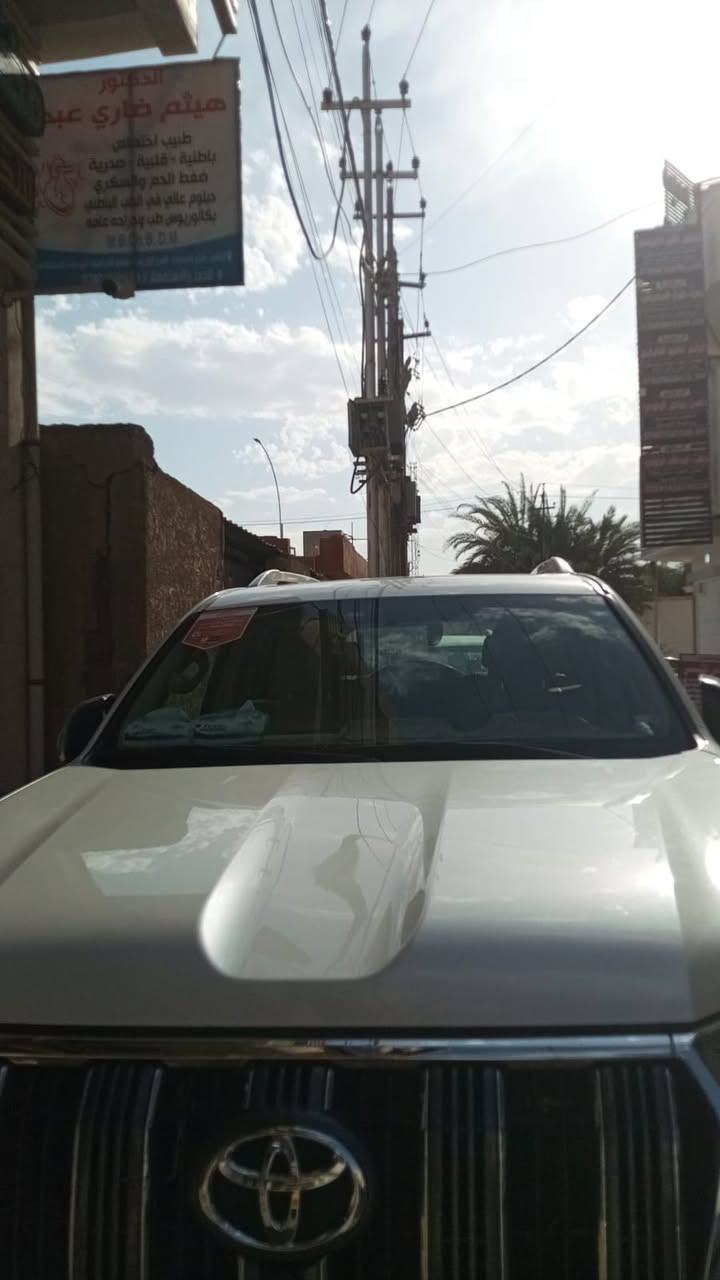 برادو 23 فول مواصفات ماشيه 70 آلف محركها مجفت والباقي كفاله سعرها 430 عنواني الأنبار ***********
