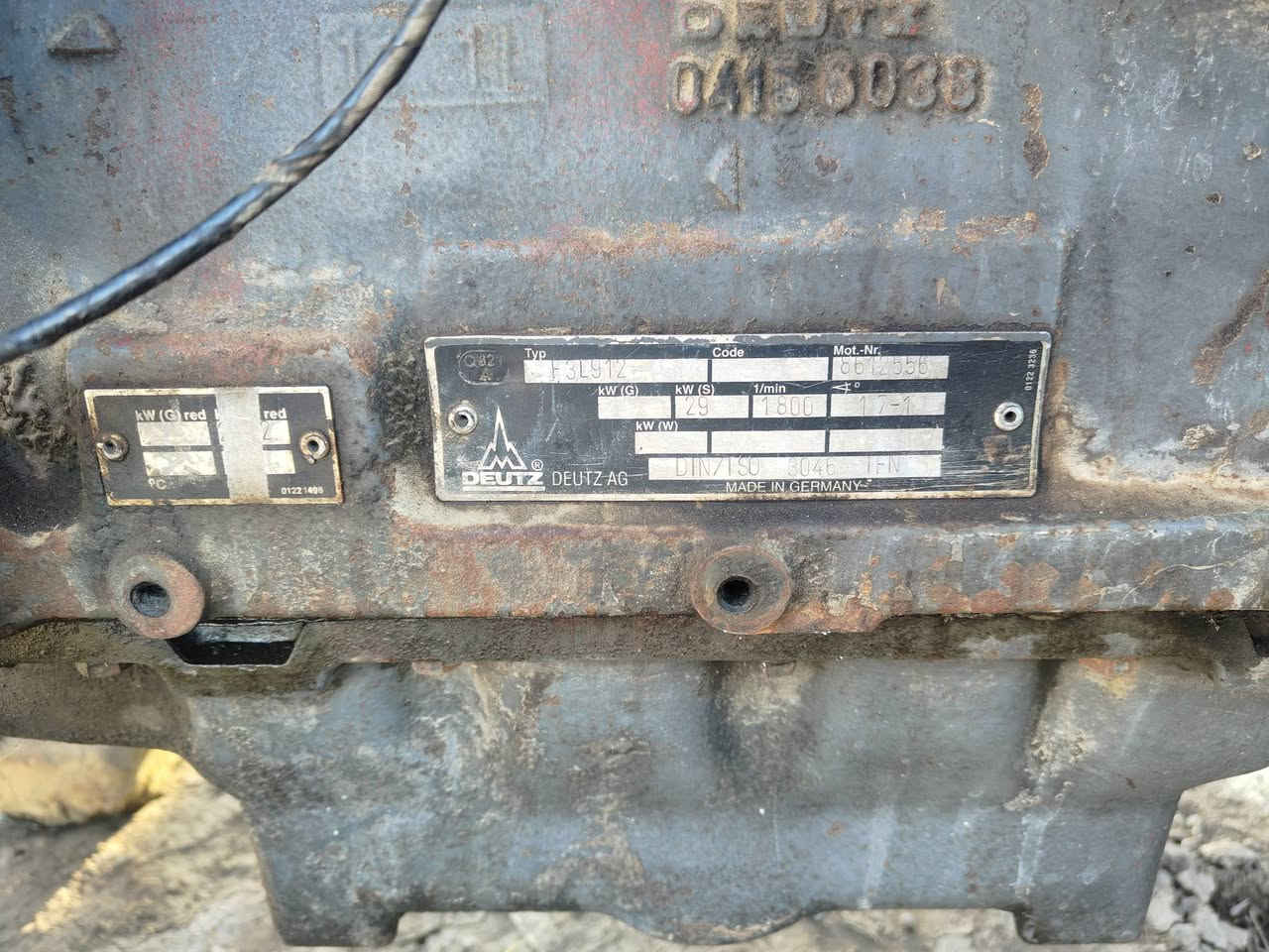 للبيع مولد دويز حلواني ثلاثة سلندر 15كيفي السعر 20ورقة المكان بغداد أطراف أبو غريب
***********
