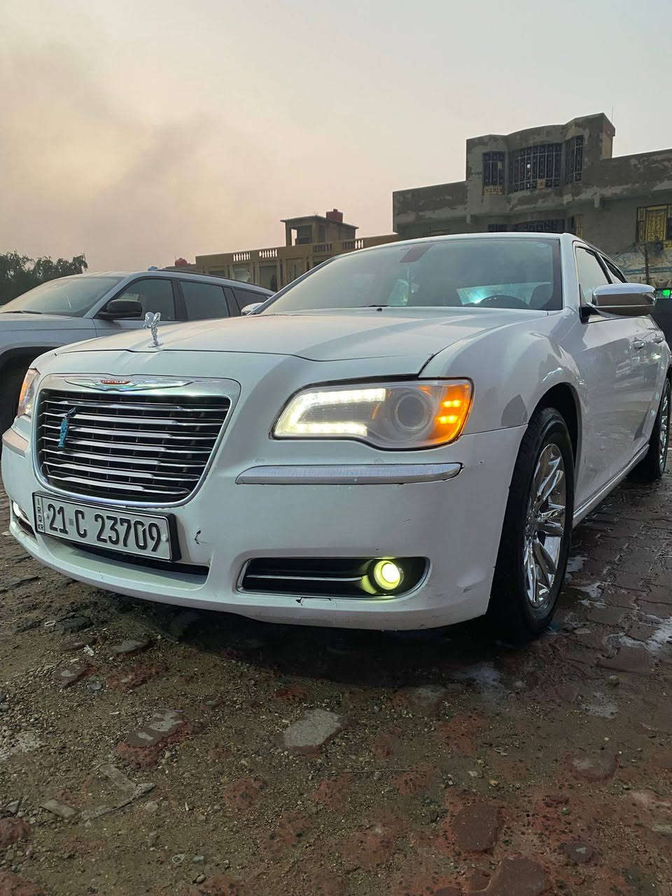 للبيع اوباما S300 موديل 13 فول السيارة عدى الفتحه رقم سليمانية هزة  سنويه جديدة بأسمي شرط التحويل الگير والمحرك وأكسل شرط طگ كارتون  تخم تايرات أدامة كاملة نوزلات پلكات غرفة جديده S   والحادث بلمنشور السعر 178 للبيع او مراوس اي استفسار التواصل عل رقم او _ واتساب ***********
