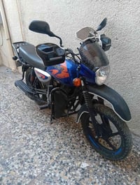 بوكسر موديل ٢٤ ماشية ١٩ الف و مبدل دشبول و وجه كامل ف حاليا يقرة صفر و...