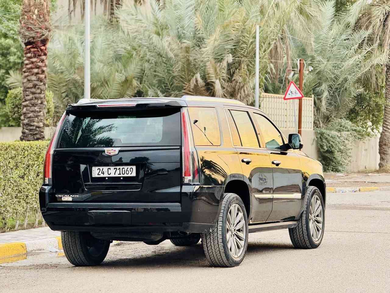 سلام عليكم
كاديلاك اسكاليد  2019 خليجي وكاله هارلم ب اسمي 

اتصال : ***********

السعر : 405$ وبيه مجااال 

خليجي شركه منصور
ماشييه 122 الف 
سياره مكفولة كفالة عامة حته دعاميات
باسمي تحويل ثاني يوم 

المواصفات : Vip 
تشغيل عن بعد 
مساج 
36 سماعة 
‏‎5 كاميرات
‏‎5 بصمات
فور ويل
كشن رجاج 
دوسات كهرباء 
داتا شو 
فتحه 
لايت زنون عالي ناصي ٥ عدسات
‏‎4 شاشات بالدشبول والسقف والكشنات
تحكم بريك 
جنطه ذكيه جلاق
رادار تحديد مسار
رادار خلفي
رادار امامي 
رادار جانبي 
كشن تدفئة وتبريد سايق وراكب
كشنات امامية تدليك
كشنات خلفية تدفئة
مري شفط 
اشارة بداخل المراية
كشنات جلد 
الكشنات كهرباء 
ذاكرة ميموري ستيرن وكشن
قاصه 
ويل ٢٢ بلادي 

بغداد
