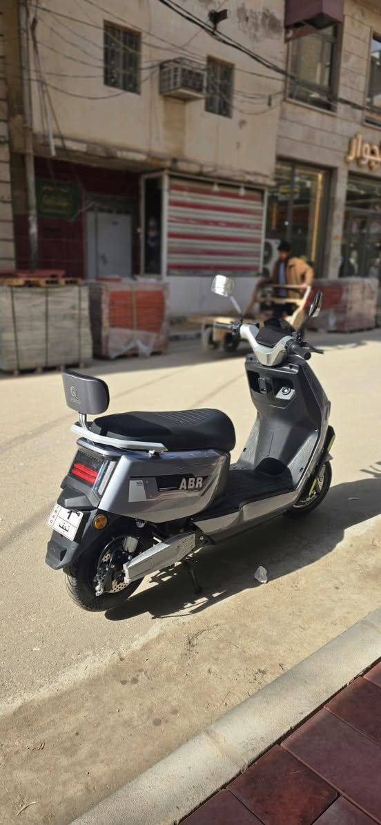 ***********
دراجه شحن للبيع 
6بطاريات 
مستخدمه سبوع 
مليون و200
