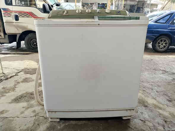 غساله ملابس للبيع
حجم 12كيلو 
شرط الشغل نضافه 80\100
  السعر65
شراي يجي خاص او عل
رقم: ***********
 عنوان: موصل حي السماح قرب مدرسه مكه
