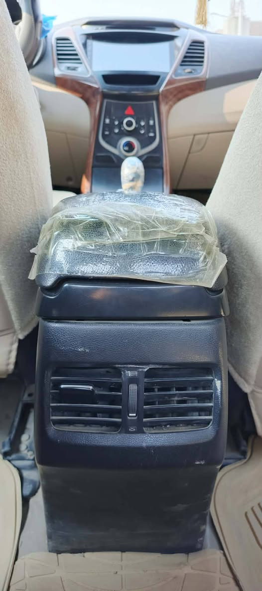 سلام عليكم النتر 2015 وارد خليجي مكفوله كفاله عامه مكينه 1800 حداديه جديده تخم تاير جديد تبريد جديد سياره رقم بابل سنويه جديده مكان سياره شاميه سعر 133 بيهه مجال 
اخوان مكلف بنشر ***********
***********
