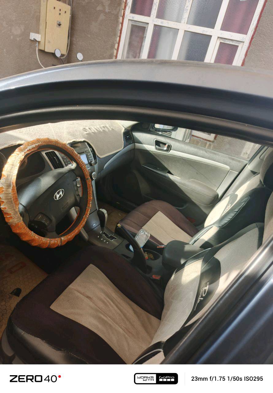 سوناتا خليجي موديل 2009 
رقم بغداد مميز 
السيارة باسمي تحويل مباشر
سنوية الى نهاية 27 
بيها ضربة صندوق وجاملغ خلفي والتفاصيل بالسونار
الموقع- الانبار -الرمادي