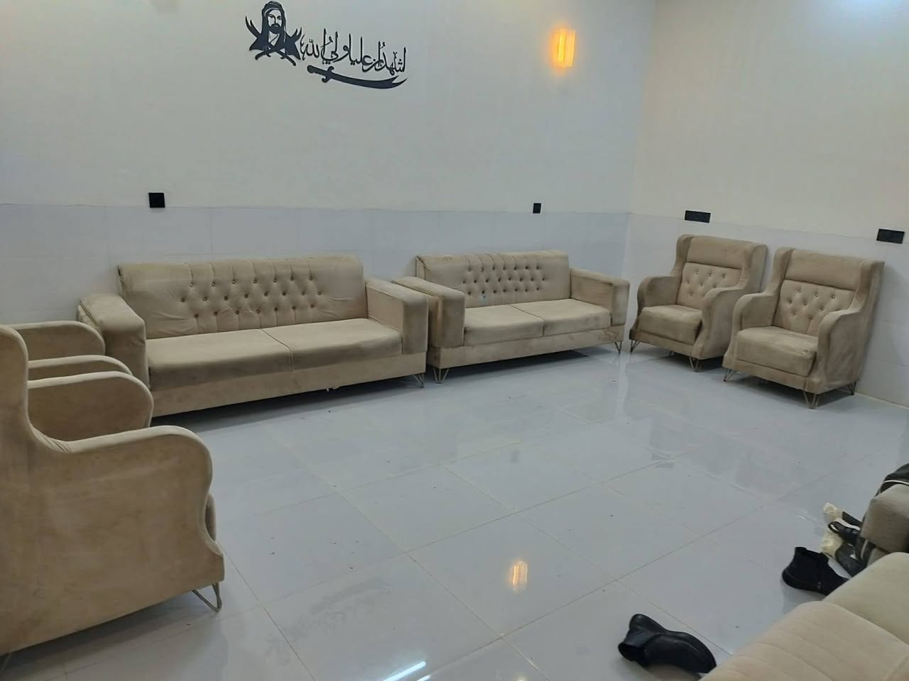 كنتود 250 مكانه المشتل
كاونتر 170 مكانه الزعفرانيه 
تخم 250 مكانه بالصابيات 
تخم الثاني 250 مكانه بالصابيات


**إذا كنت صاحب هذا الإعلان وتريد حذفه لأي سبب، رجاءا أرسل رسالة إلى الدعم الفني**