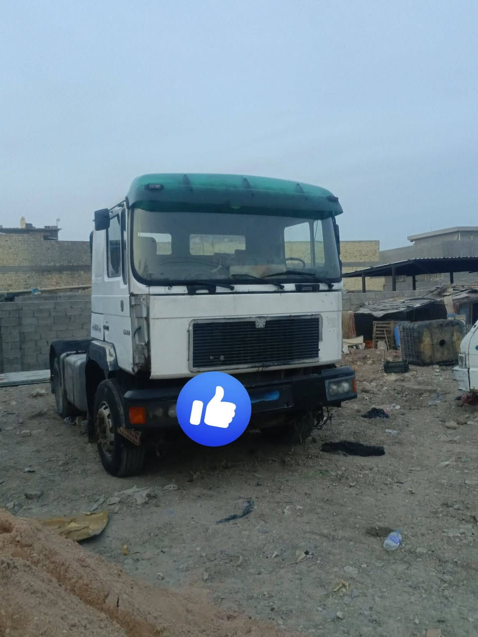 السلام عليكم مان البيع موديل اربعه وتسعين رقم ميسان شرط التحويل ثاني يوم مسجله بل سنويه فلات ثلث محاور السعر ٤٥ وبيه مجال هاث رقم الهاتف ***********
