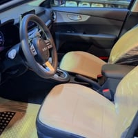 كيا فورتي23 حادثها موجود بل المنشور وبيها طخات بل الباب السائق والخلف ...