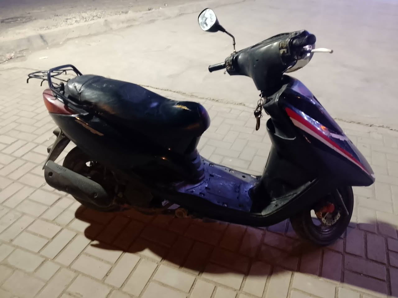 سلام عليكم بريز لايت عالي البيع بيهة سيباية لاكزز  مكينة مكفولة نكرة سلف خير من الله سعر 450 مكان غزالية شري تصل وخادم معادلة.140 شرط *********** ***********
