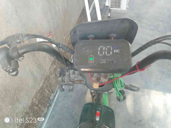 البيع بايسكل شحن سعره 300 وبي مجال ***********
