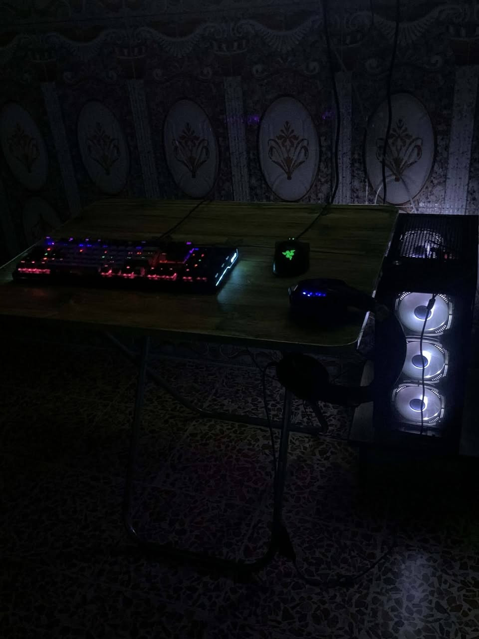 تجميعة للبيع
CPU : Intel core i7-800

GPU : GTX 1660 Super 6GB اعلى فئة

RAM : 16GB DDR4 3200Mh

MOTHER BORD : INTEL H110

تخزين :

SSD 200GB + HDD 500 GB
RAM : 16GB DDR4

كيس : Victor 4 مراوح مع اضاءة RGB

مكاني موصل سعرها 550 شراي راسلني واحطك بعيني


**إذا كنت صاحب هذا الإعلان وتريد حذفه لأي سبب، رجاءا أرسل رسالة إلى الدعم الفني**