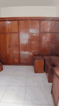 للبيع غرفه 6 بيبان طابقين عرض الكنتور  ٣ونص × ٢ ونص  تسكام نجاره عراقيه كله صاج سعر 650 نهايته علما مسكمه ٣٥٠٠مليون العنوان الديوانية حي الحضارة ***********
