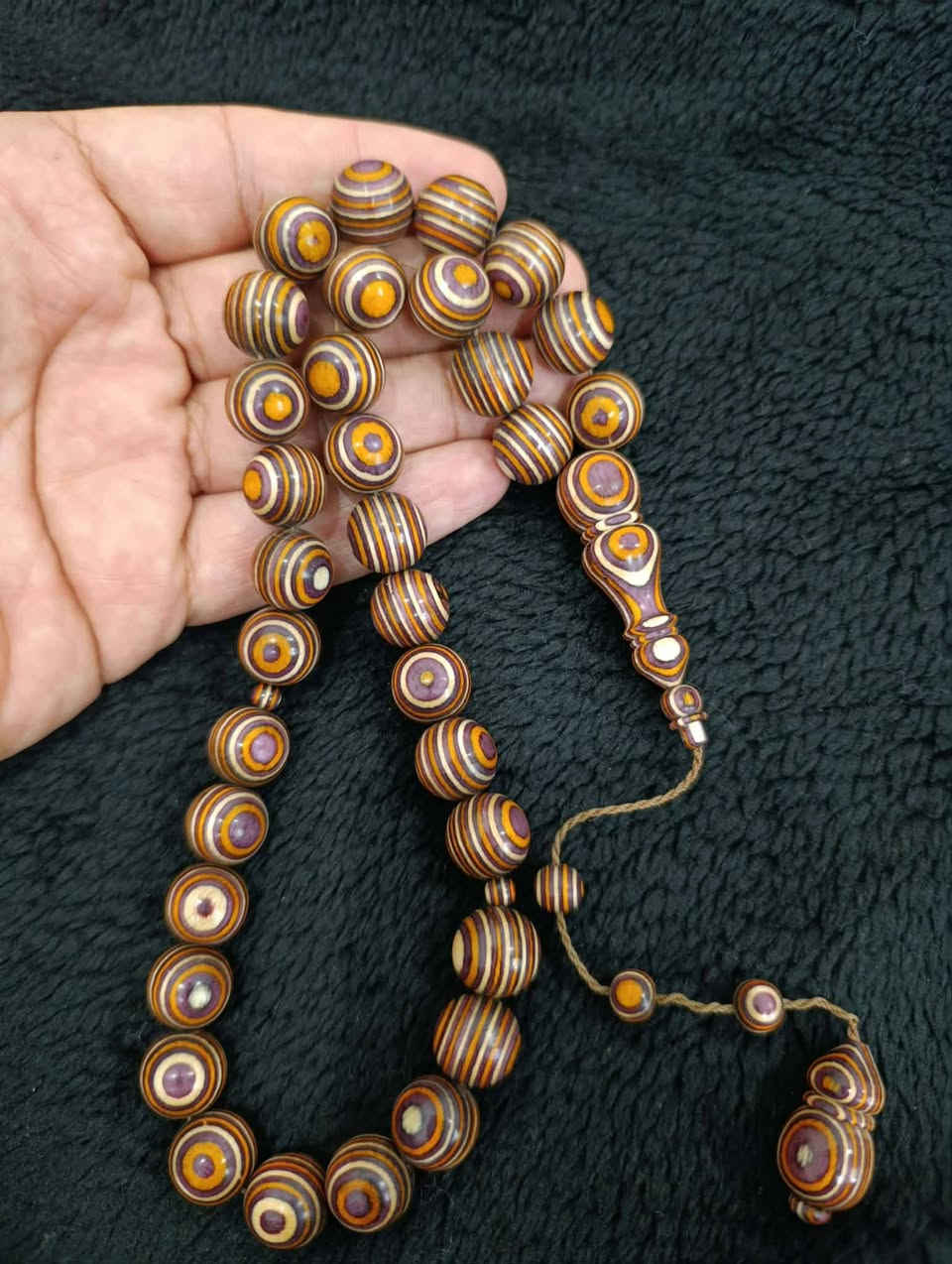 سبح مميزه من خشب الكافور  حجم الحبه 14ملم 
السعر مع التوصيل 45الف


**إذا كنت صاحب هذا الإعلان وتريد حذفه لأي سبب، رجاءا أرسل رسالة إلى الدعم الفني**