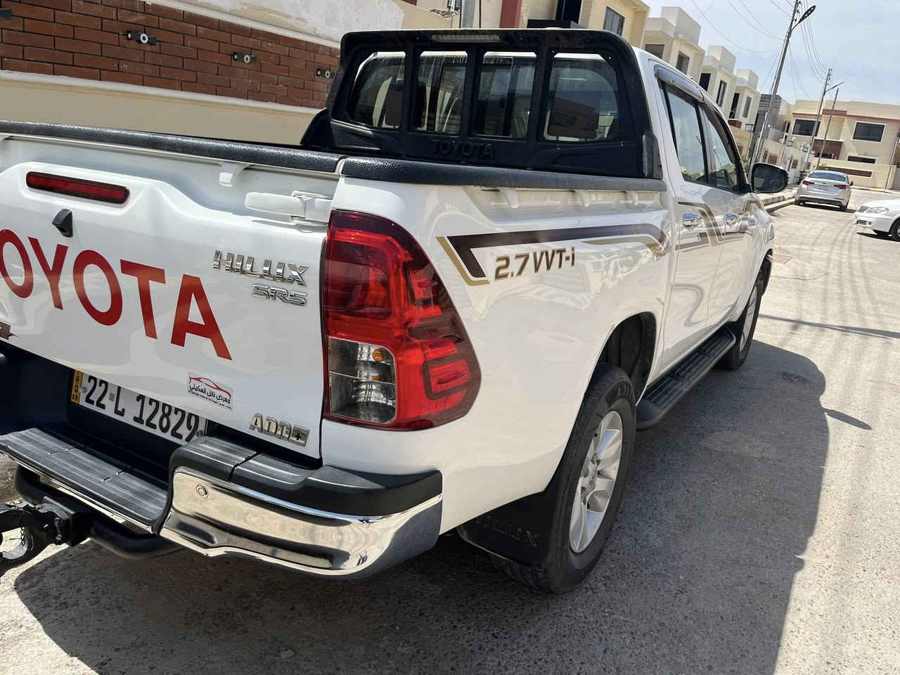 هايلوكس ١٩ فور ويل مكفولة من الصبغ والبارد  مكانها بغداد *********** السعر ٢٧٠٠٠$
