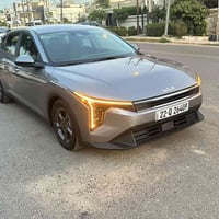 للبيع كي فور K4 موديل ٢٥ حادث موضح بالصور قبق صندوك نفسه مصلح لبيل واح...